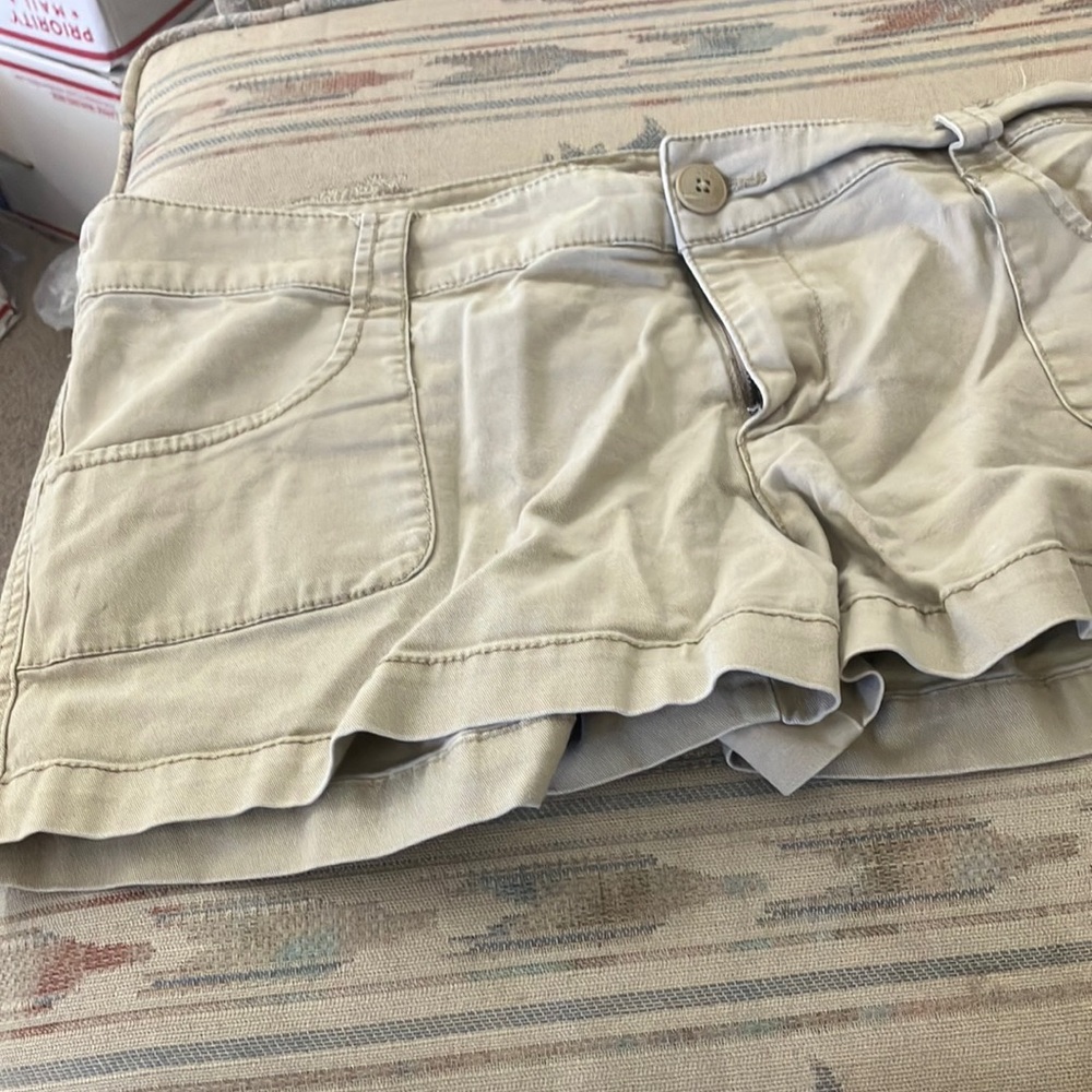 FINAL MARKDOWN Mossimo shorts 15